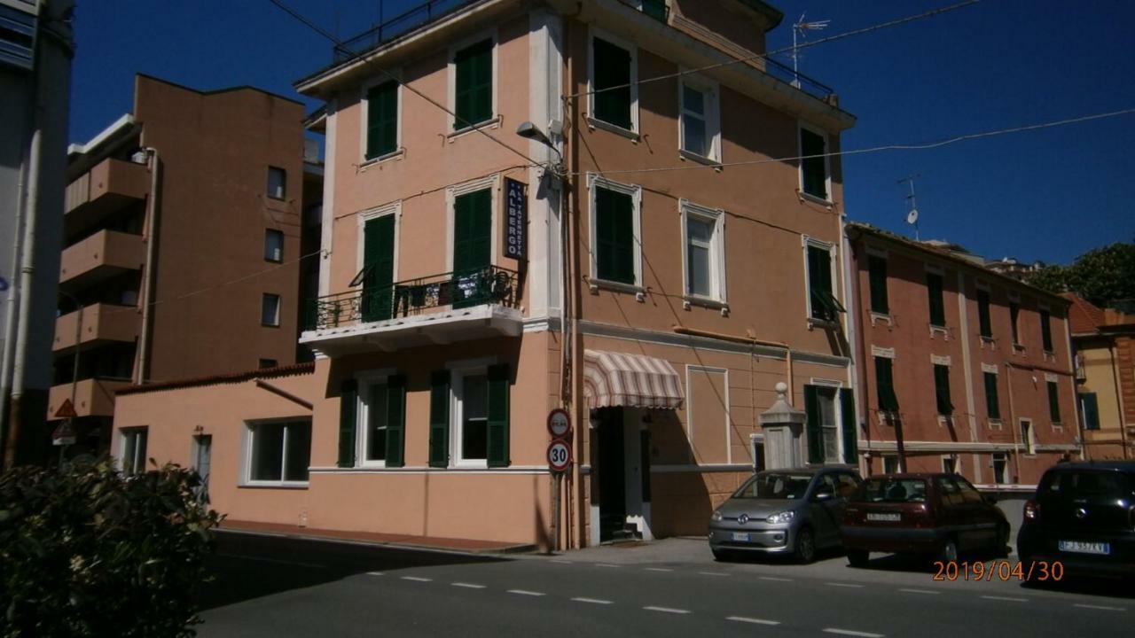 Hotel La Tavernetta Varraze Exterior foto