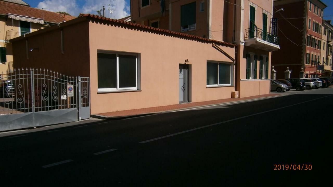 Hotel La Tavernetta Varraze Exterior foto