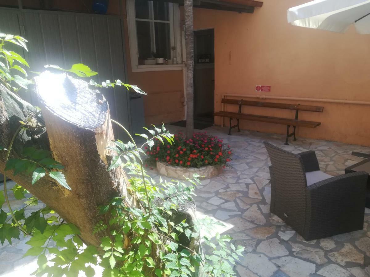 Hotel La Tavernetta Varraze Exterior foto